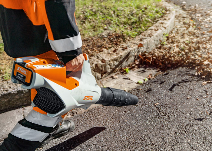 STIHL Cordless Leaf Blowers & Vacuums