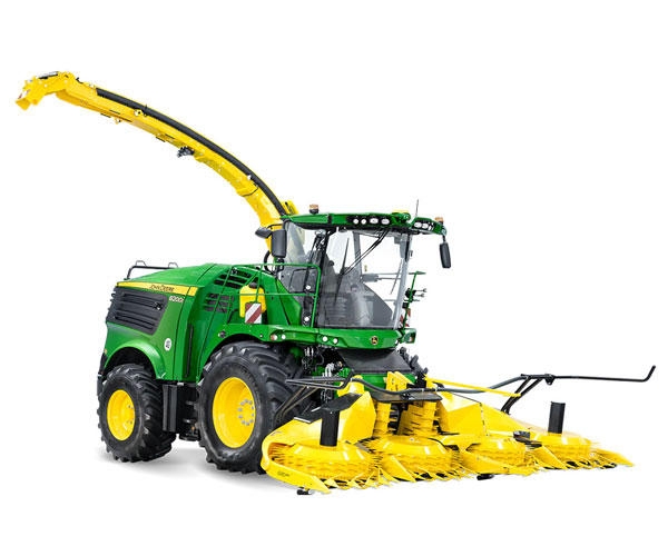 John Deere 8200 Self-Propelled Forage Harvester