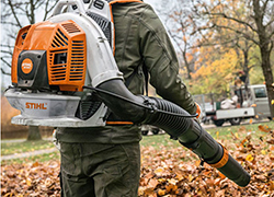STIHL Petrol Leaf Blowers & Vacuums