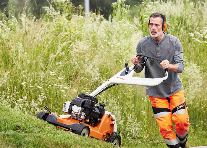 Professional Walk Behind Mowers
