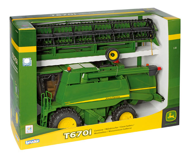 Bruder John Deere T670i Combine Harvester - 1:16 Scale