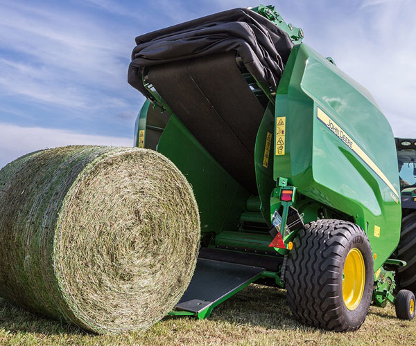 John Deere V451R Variable Chamber Multicrop Round Baler