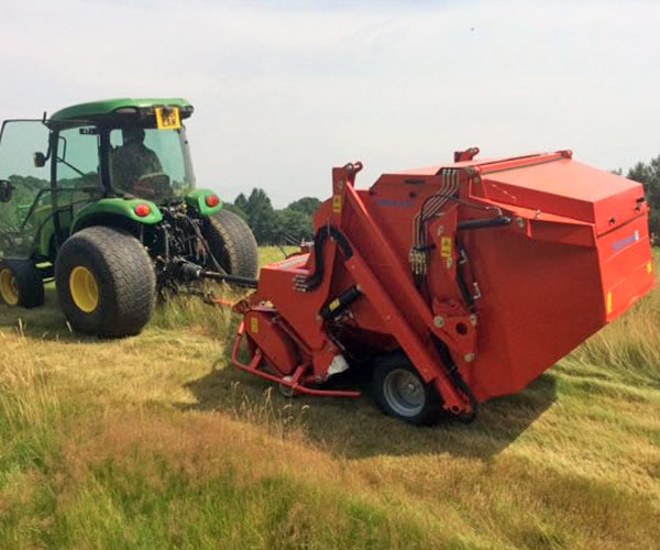 Wiedenmann Super 500/600 Turf Maintainer