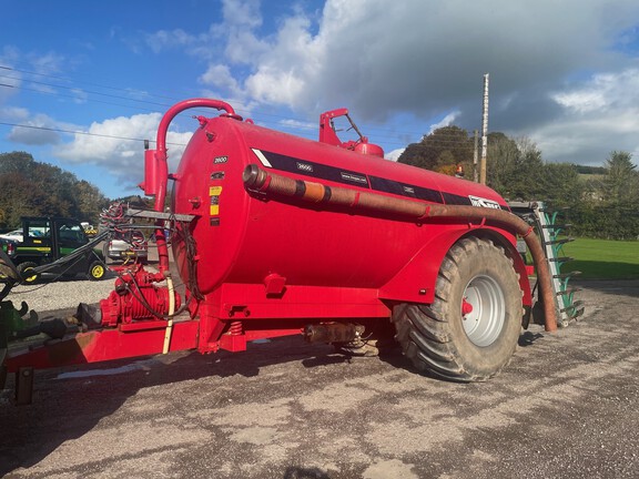 Hi Spec 2600 Slurry tanker c/w Trailing Shoe